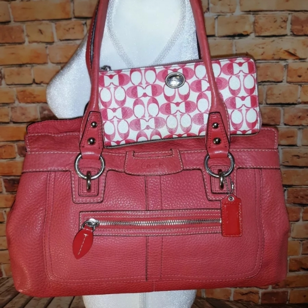 Coach Penelope shoulder bag w/ wallet